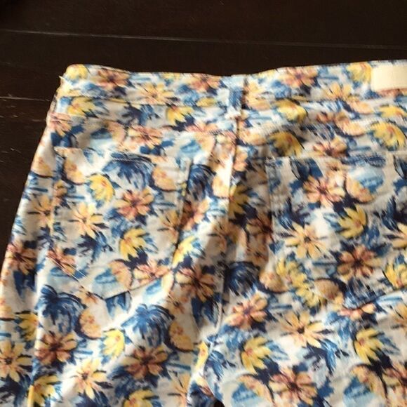 Truth and Theory stretch floral print white background jeans jeggings six - Picture 7 of 7